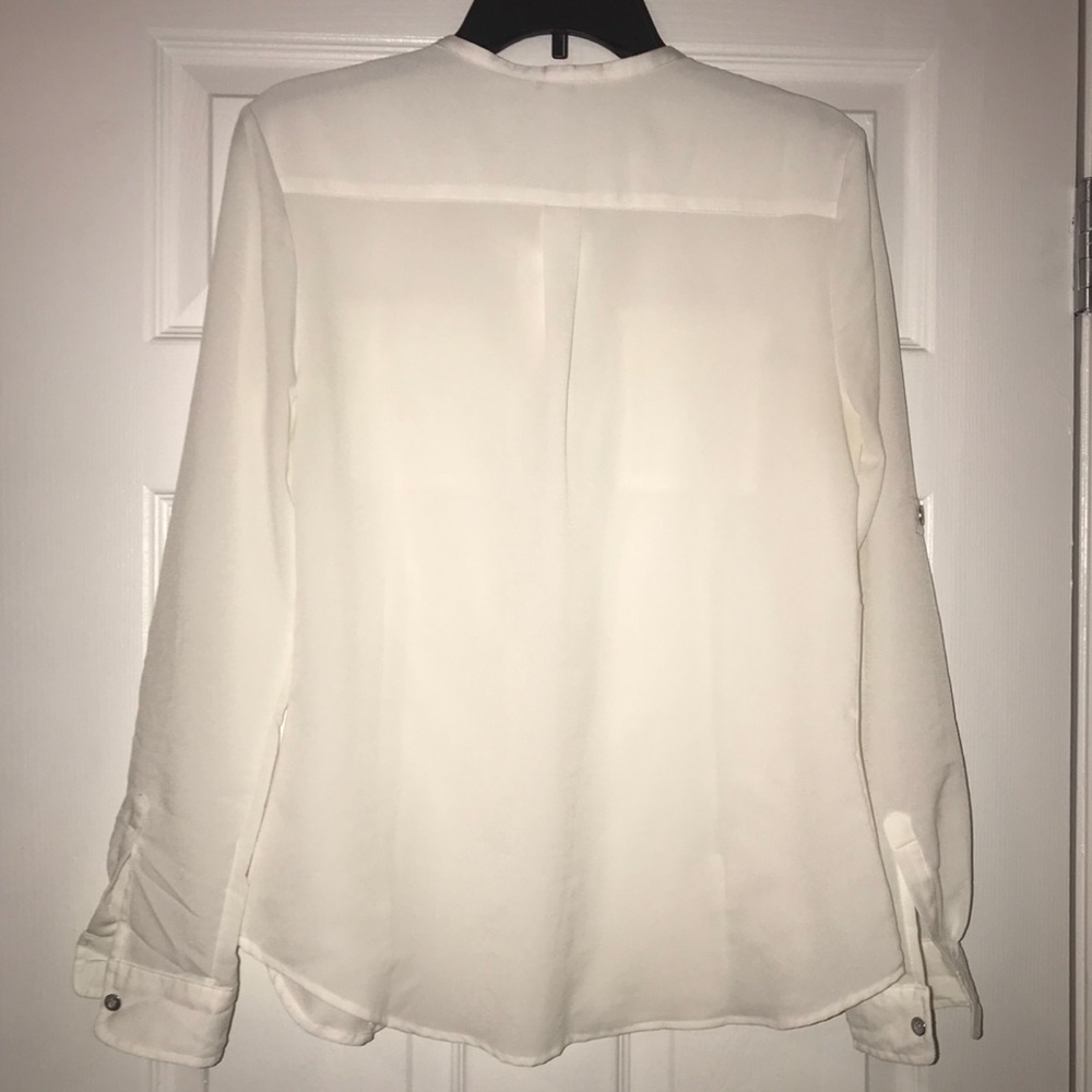 Button down - Picture 2 of 2